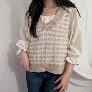 neutral houndstooth sweater vest